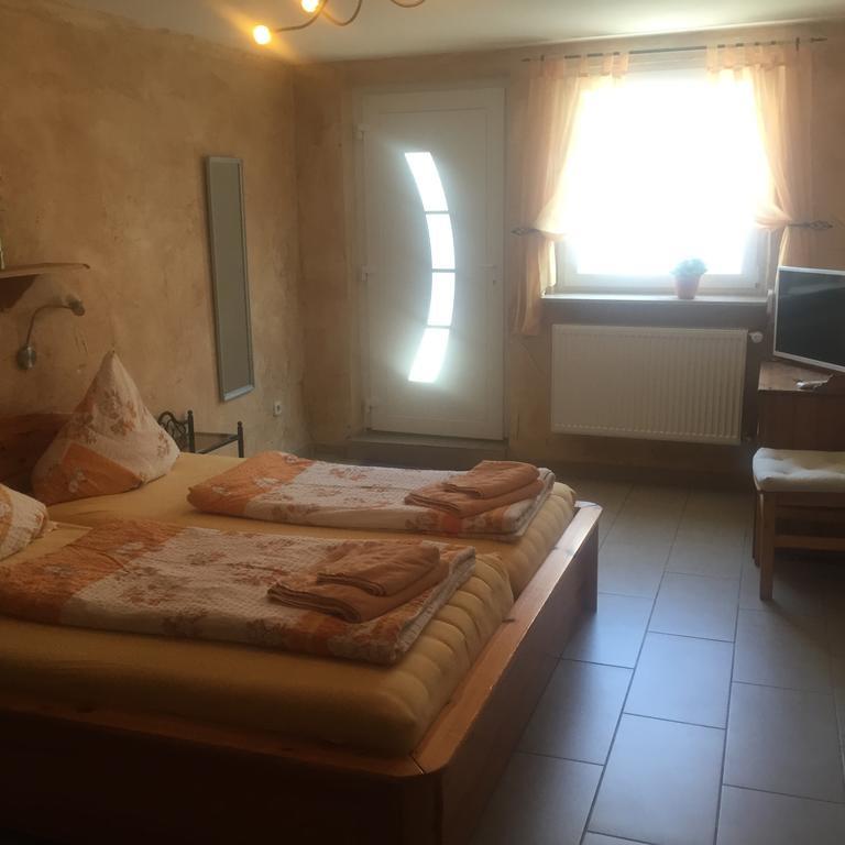Pension Lelila Rust - Ex Gaestehaus Milella Exteriör bild