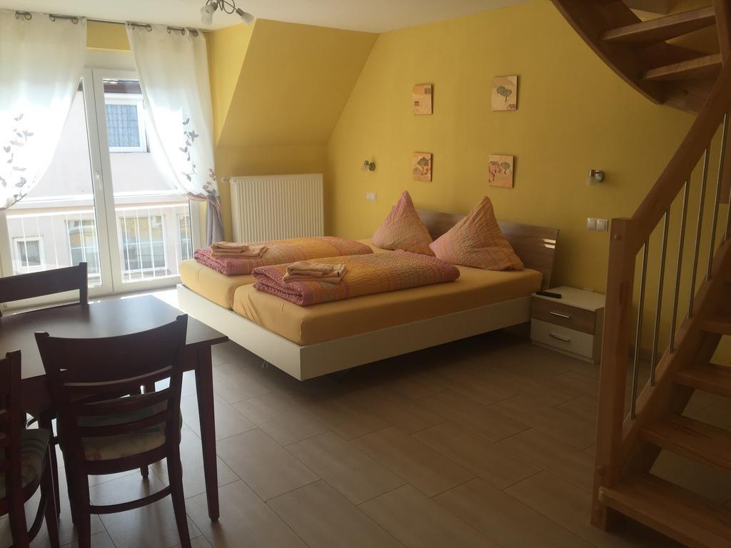 Pension Lelila Rust - Ex Gaestehaus Milella Exteriör bild